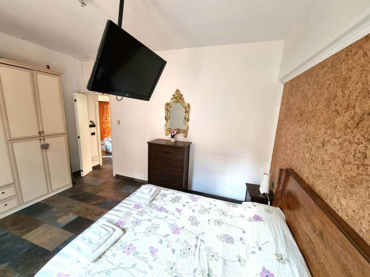 Casa indipendente nel cuore di trastevere Roma Esterno foto