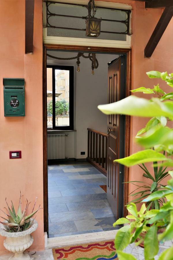 Casa indipendente nel cuore di trastevere Roma Esterno foto
