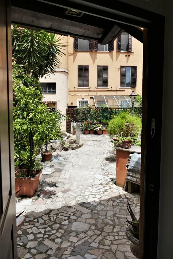Casa indipendente nel cuore di trastevere Roma Esterno foto