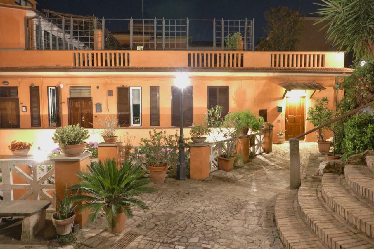 Casa indipendente nel cuore di trastevere Roma Esterno foto