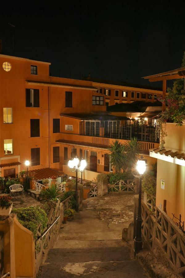 Casa indipendente nel cuore di trastevere Roma Esterno foto